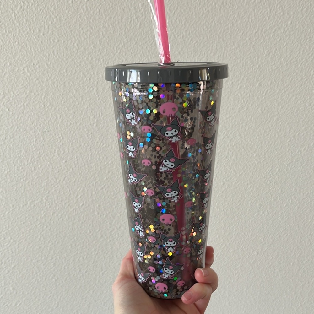 Kuromi Hottopic tumbler new with tags